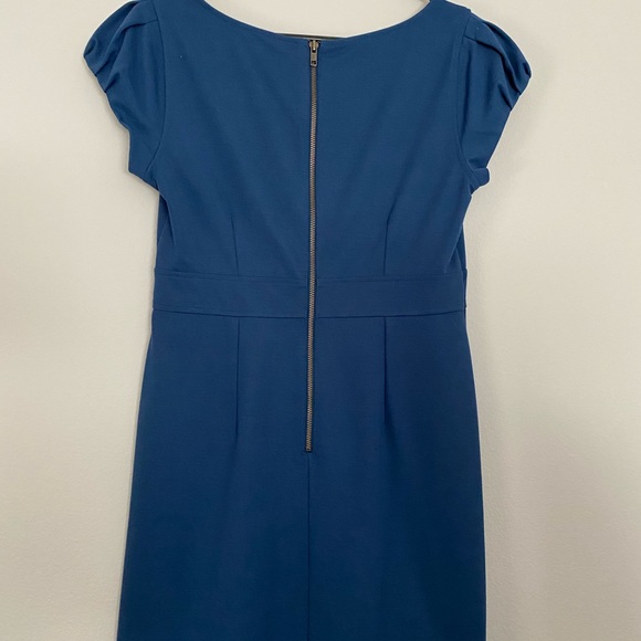 Women’s Banana Republic Dress - Picture 2 of 6